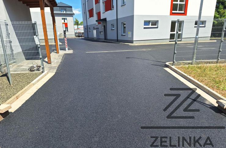 ZPEVNĚNÉ PLOCHY - TRUTNOV