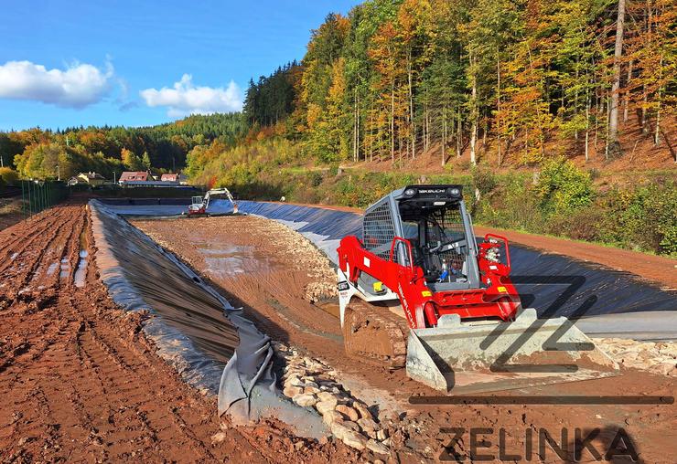 STAVBA RYBNÍKU TRUTNOV